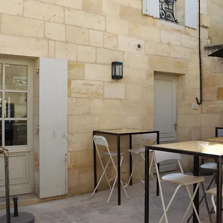Le 25, Moderne Au Coeur De Saint-Emilion